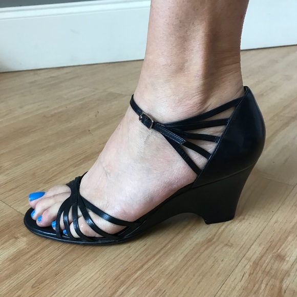 navy dressy flip flops